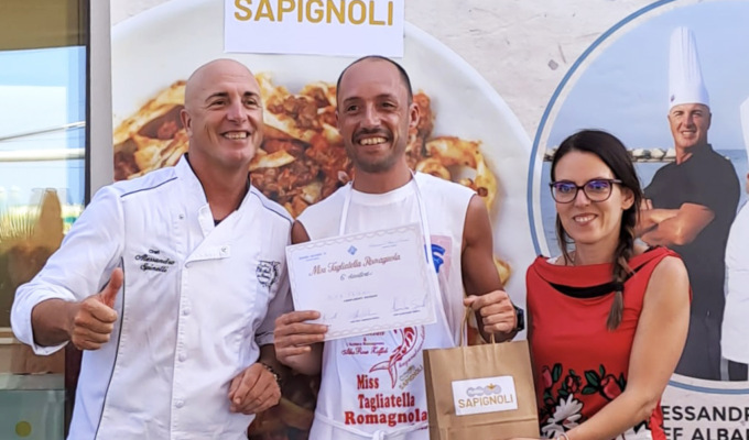 Sulla riviera romagnola eletta Miss Tagliatella: premiato anche un operaio di Lodi