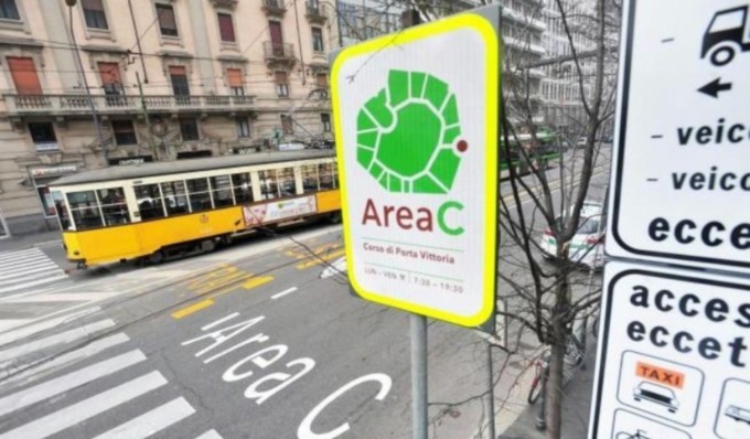 Il ticket di Area C aumenterà a 7,5 euro e rimarrà attivo anche il weekend