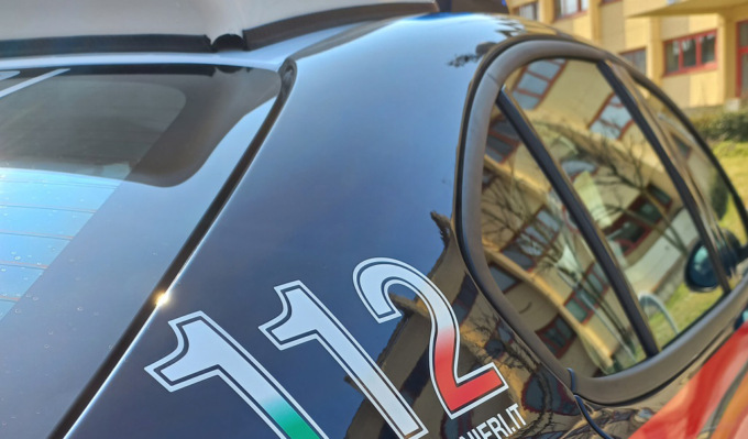 Minacce, stalking e una rapina ai danni di una donna: un 40enne in carcere