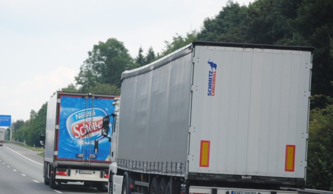 Transitano troppi mezzi pesanti, stop alla circolazione sulla sp23 e sulla Sp19