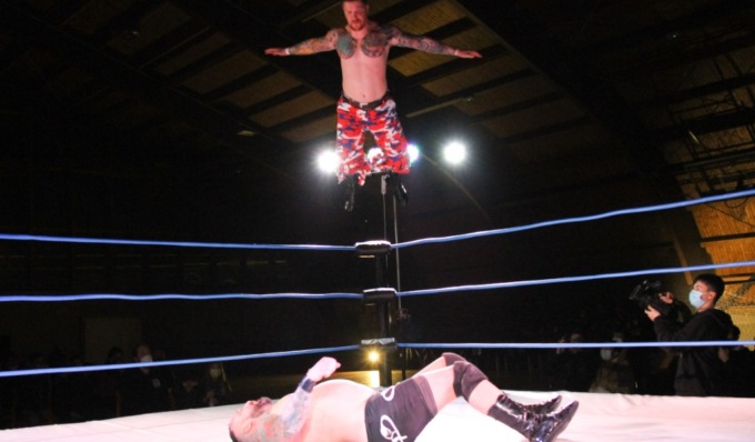 Il Wrestling accende l’estate lodigiana con voli fuori ring, bodyslam e scontri mozzafiato