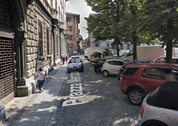 Rissa nel cuore di Lodi, 30enne in ospedale con i denti rotti