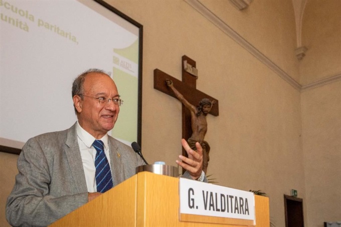 Sostenere la scuola paritaria per un vero pluralismo educativo