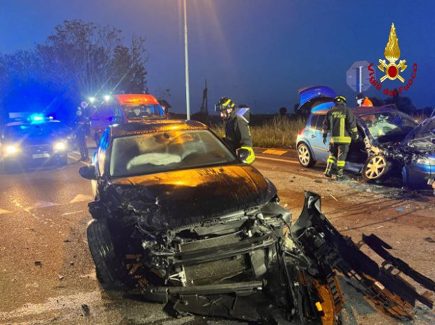 Brutto impatto tra due auto, 34enne residente nel Lodigiano via con l’eliambulanza