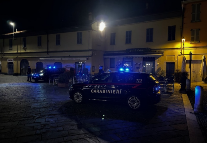 Banda di adolescenti aggrediva e rapinava coetanei alla stazione di Codogno