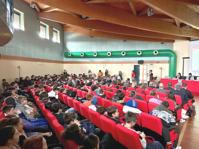 Ecco la app contro il bullismo nelle scuole: la presentazione a Mulazzano