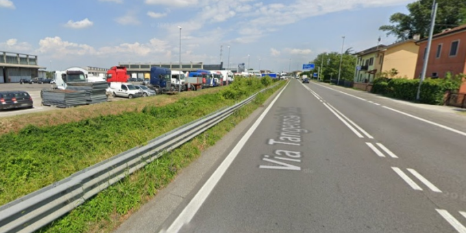 Tentato furto alla concessionaria d’auto, fuggono nei campi ma vengono catturati