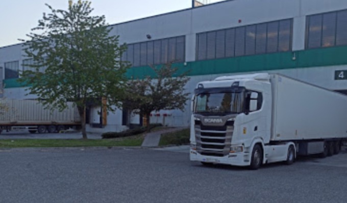 Autotrasportatore 44enne trovato morto all’interno del suo camion