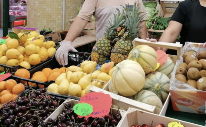 Sicurezza sul lavoro, due fruttivendoli del mercato e un parrucchiere nei guai a Sant’Angelo