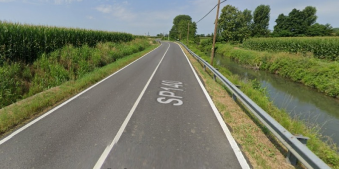 Incidente stradale, si ribalta con la vettura, 56enne ferito in Ospedale