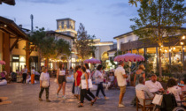 Saldi e “Summer Nights”, al Franciacorta Village shopping e divertimento