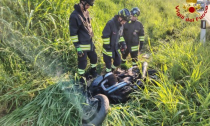 Perde il controllo e cade dalla moto tra Boffalora e Lodi, 51enne trasportato in ospedale