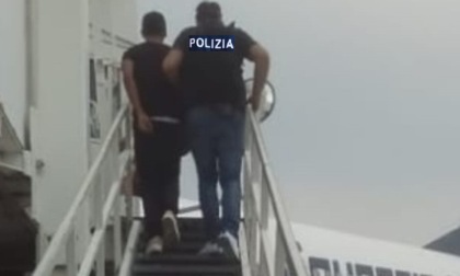 Violenza sessuale, violenza privata, stupefacenti: un 20enne rimpatriato dopo quattro anni in Italia