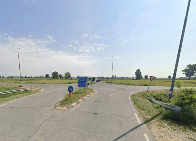 Tragico schianto nel Cremasco: 76enne muore sul colpo, ferito 61enne di Cavenago  d’Adda