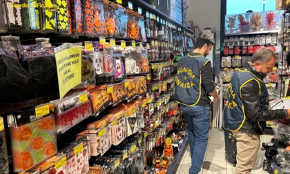 Halloween nel Lodigiano, più di 10mila maschere e decorazioni sequestrate dalla Finanza