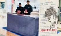 Violenza sulle donne, la Polizia di Lodi al centro commerciale con il suo stand