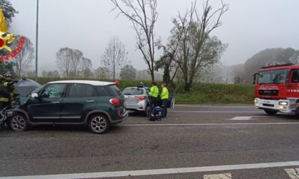 Scontro frontale fra due auto sulla Ss9, due i feriti soccorsi dal personale sanitario