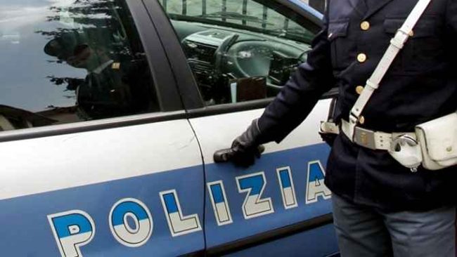 Rapina in centro a Lodi, responsabile identificato grazie a un guanto