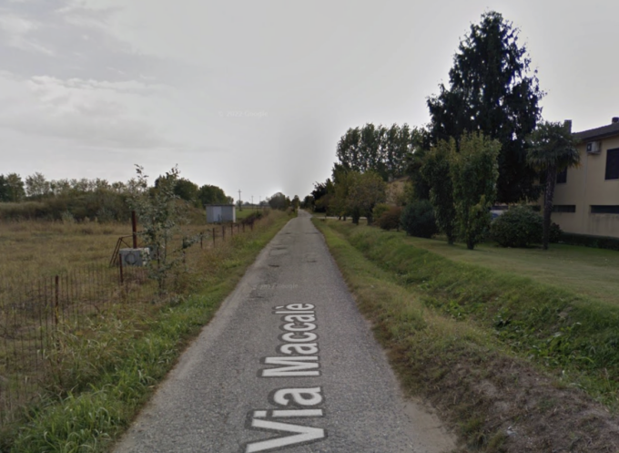 Cade in un fossato a Salerano sul Lambro, 88enne trasportato in ospedale