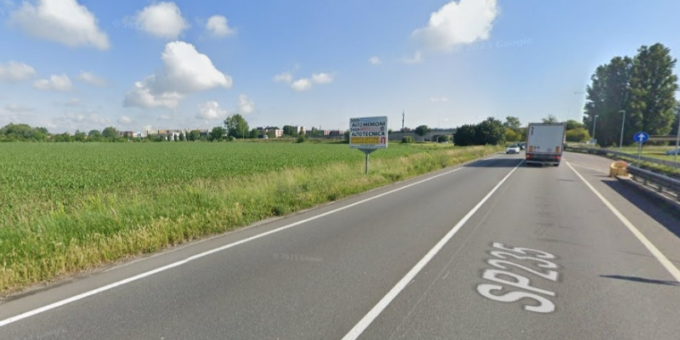 Scontro fra auto sulla Sp235, tra i quattro feriti anche una giovane 16enne