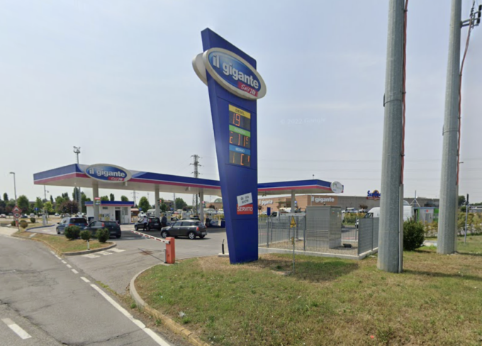 Si sente male al benzinaio del Gigante di Montanaso Lombardo, 59enne portato d’urgenza in ospedale