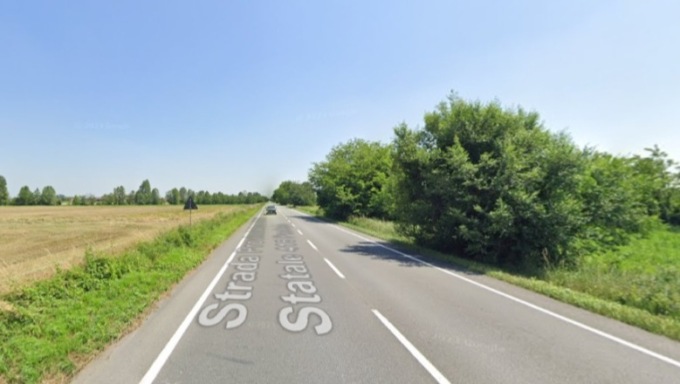 Perde il controllo del veicolo e finisce fuori strada, 43enne trasportato in ospedale