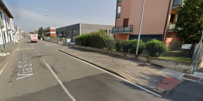 Cade dal balcone, 31enne soccorso in strada e trasportato in elisoccorso in ospedale