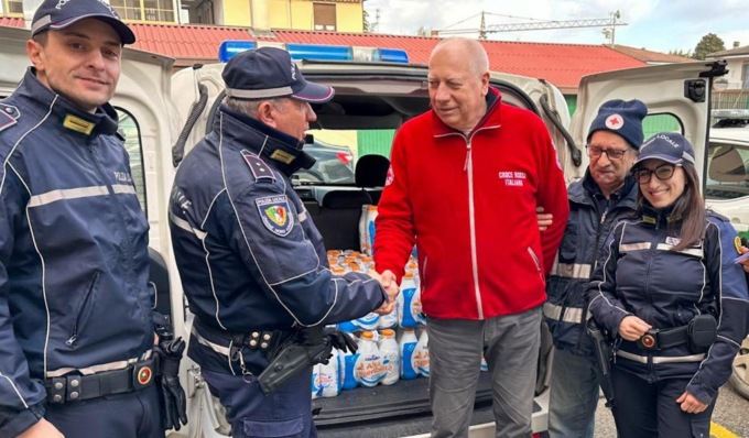 Dopo l’incidente recuperati (e donati) 22 quintali di latte non più vendibile