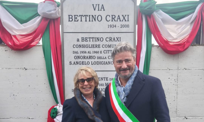 Sant’Angelo dedica una via Bettino Craxi: iniziò da qui come consigliere comunale
