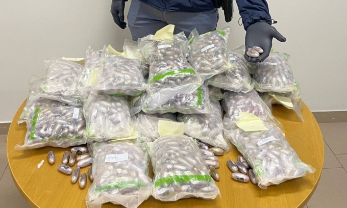 Box trasformato in magazzino della droga, trovato con quasi 27 chili di hashish