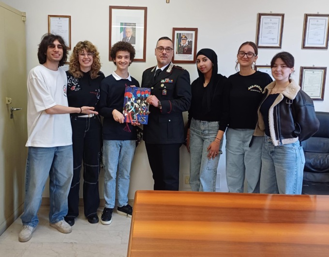 Gli studenti del Liceo Maffeo Vegio di Lodi in visita al Comando Provinciale dei Carabinieri