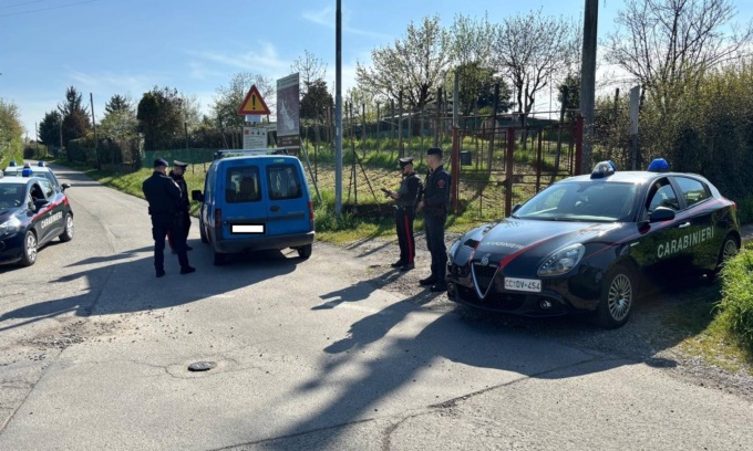 Controlli serrati nel Lodigiano: ritirate patenti, sequestrati veicoli e segnalati consumatori di droga