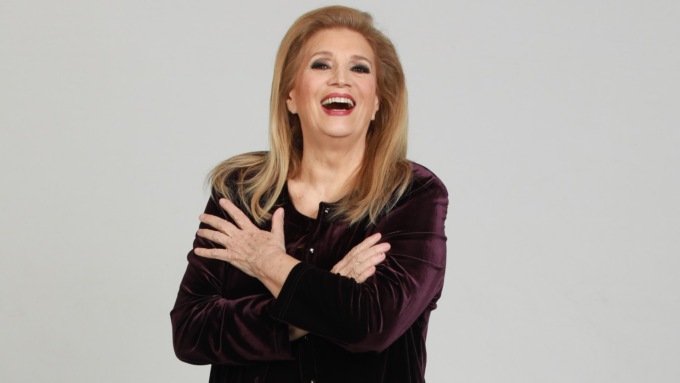 Iva Zanicchi in concerto alla RSA Santa Chiara grazie al desiderio di un’ospite