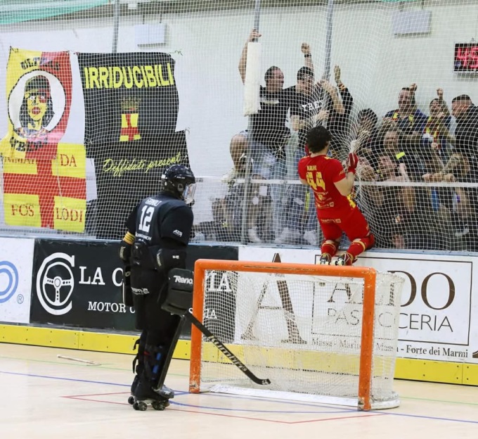 Tifoso 58enne lodigiano aggredito a Forte dei Marmi, oggi dimesso dall’ospedale