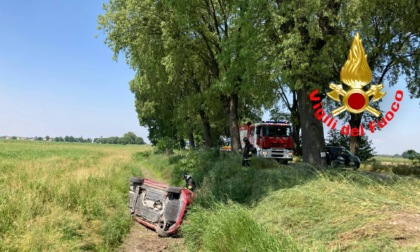 Scontro tra ambulanza e auto a Secugnago: grave bambino elitrasportato in ospedale