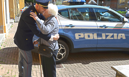 Rischia di soffocare: una 86enne salvata dal provvidenziale intervento di un poliziotto