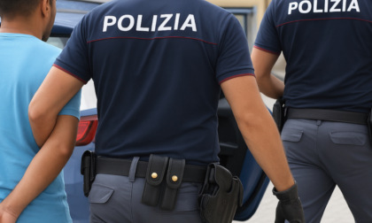 28enne accusato di violenze in Romania, arrestato fuori da un bar a Lodi