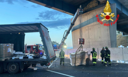 Incidente sulla A1, scontro tra due camion vicino a Villanova del Sillaro
