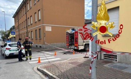 Incendio di un tombino a Sant’Angelo Lodigiano: strada chiusa