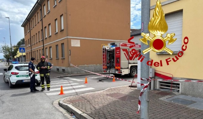 Incendio di un tombino a Sant’Angelo Lodigiano: strada chiusa