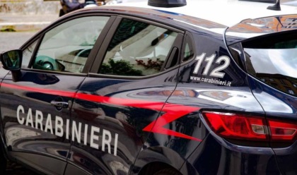 Aggressione a un coetaneo di fronte alla chiesa: un 17enne finisce in comunità