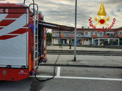 Sordio, fallisce il colpo al bancomat: ladri in fuga e ordigno disinnescato