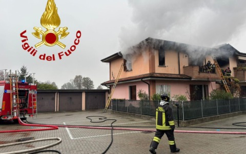 Fiamme in palazzina nel Pavese: intervento dei Vigili del Fuoco di Lodi