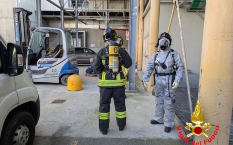 Paura alla Inalca di Ospedaletto Lodigiano per una fuoriuscita di gas refrigerante: 400 lavoratori evacuati