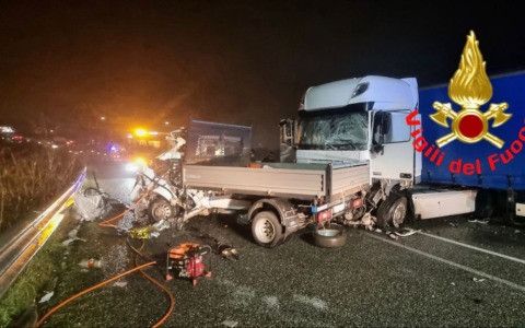 Incidente mortale sulla via Emilia a Vizzolo Predabissi: muore un 23enne