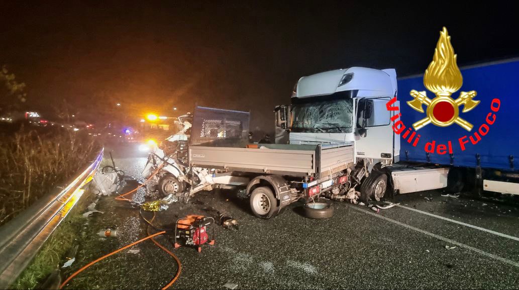 Incidente mortale sulla via Emilia a Vizzolo Predabissi: muore un 23enne