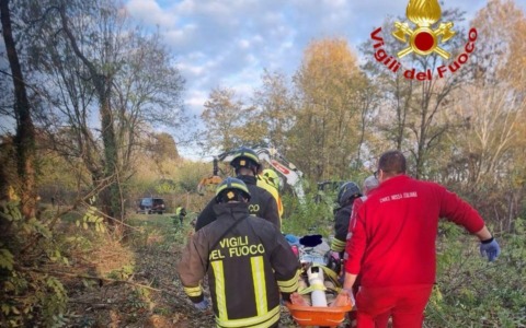 Turano Lodigiano, ferito da un ramo: interviene l’eliambulanza