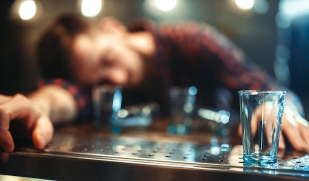 Alcol servito a clienti già ubriachi: chiuso dal Questore locale di Somaglia