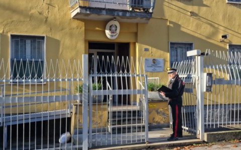 Anni di maltrattamenti contro la convivente: arrestato 32enne italiano