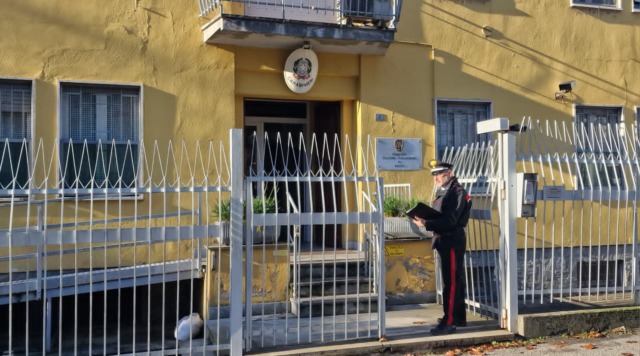 Anni di maltrattamenti contro la convivente: arrestato 32enne italiano